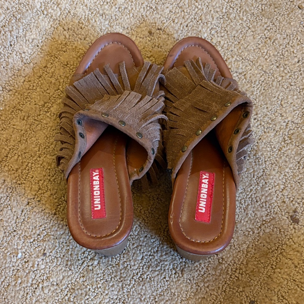 UNIONBAY Women's Tan Fringe Mules